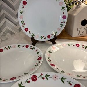 4 Corelle Corning Spring Pink  Dinner Plates Discontinued Pattern